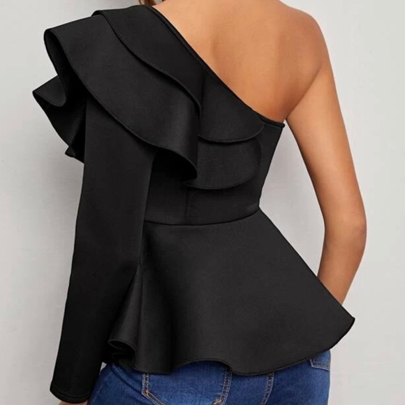 One shoulder layred ruffel trim peplum top - Picture 2 of 2